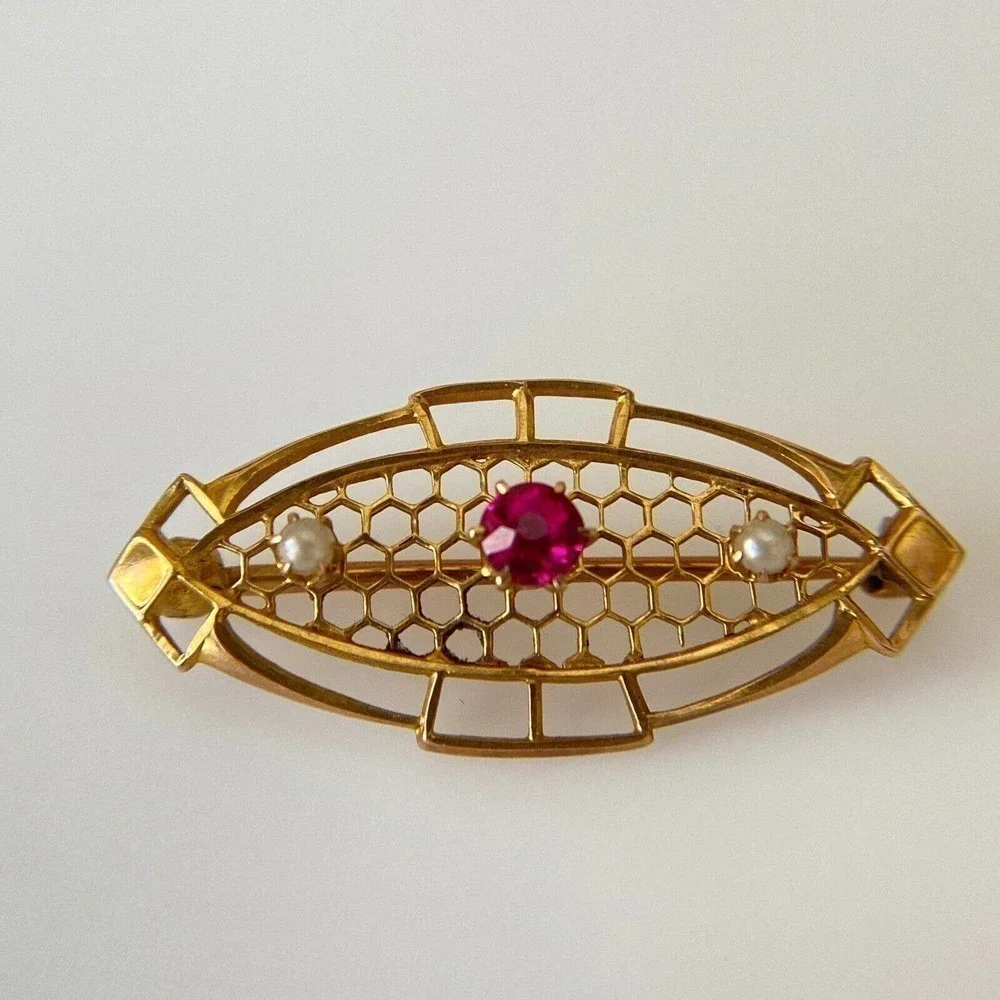Vintage 10k Solid Yellow Gold Ruby Seed Pearl Petite Brooch Pin